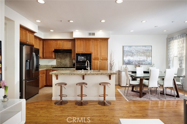 Detail Gallery Image 7 of 26 For 189 Groveland, Irvine,  CA 92620 - 2 Beds | 2/1 Baths