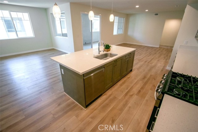 2850 Wagon Wheel Rd, Oxnard CA: https://media.crmls.org/medias/7e54f0cd-4961-454f-9e31-3c5061dd6606.jpg