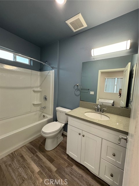 Detail Gallery Image 26 of 32 For 621 1/2 N Normandie Ave, Los Angeles,  CA 90004 - 4 Beds | 4 Baths