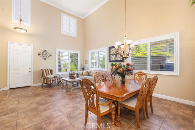 4127 Forest Highlands Circle, Corona CA: https://media.crmls.org/medias/7e55eaee-55ec-4539-8f46-3d1ec1511c51.jpg
