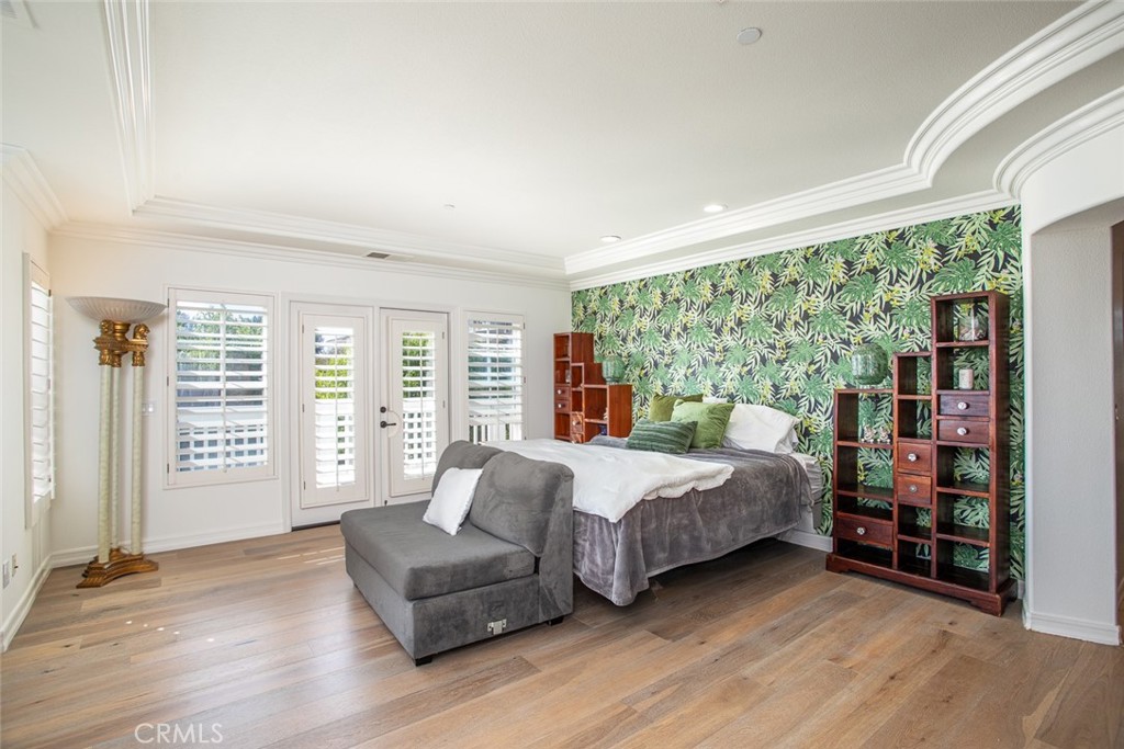 MLS #OC25176221 image #33