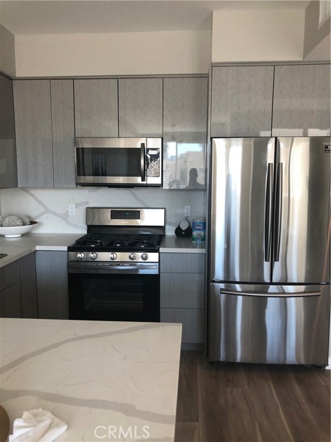 Detail Gallery Image 11 of 18 For 7018 Alabama Ave #202,  Canoga Park,  CA 91303 - 2 Beds | 2 Baths