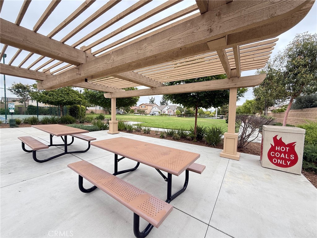 MLS #AR25100518 img 1