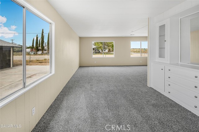 Detail Gallery Image 7 of 34 For 2489 55th Street West, Rosamond,  CA 93560 - 2 Beds | 2 Baths