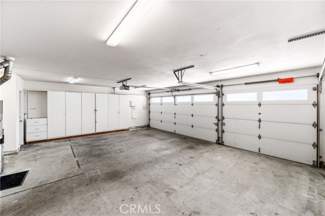 18202 Foss Lane, Huntington Beach CA: https://media.crmls.org/medias/7e57c8f6-9d2e-4a00-bdbc-1a472d6bb79e.jpg