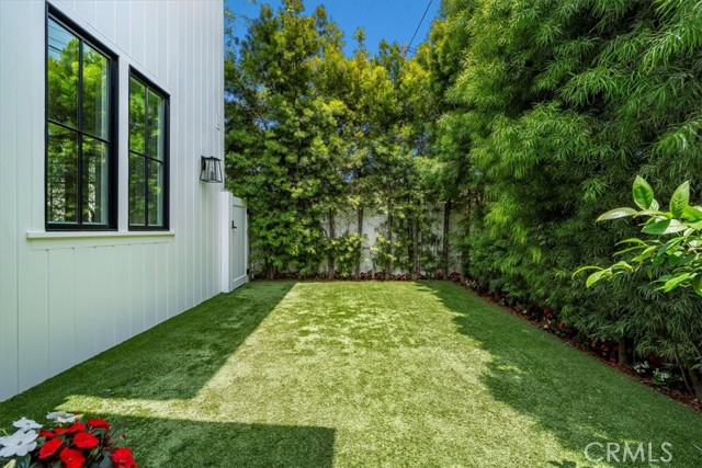 Image 16 of 62 For 910 28th Street