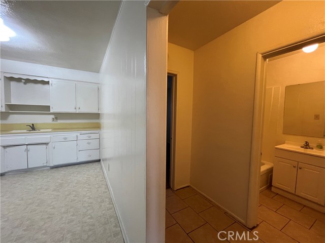 Detail Gallery Image 6 of 10 For 26098 10th St #7,  Highland,  CA 92346 - 1 Beds | 1 Baths