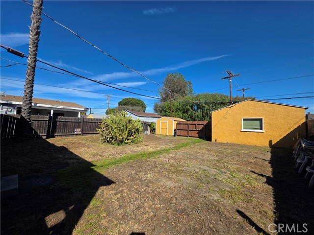 Detail Gallery Image 6 of 7 For 3824 Clark Ave, Long Beach,  CA 90808 - 2 Beds | 1 Baths