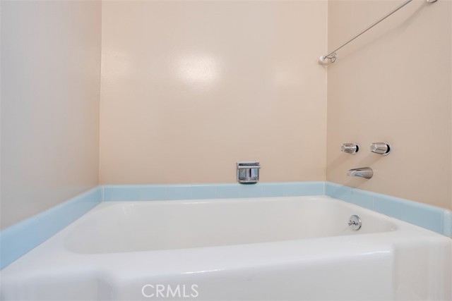 Detail Gallery Image 26 of 35 For 1906 Amber Ln, Burbank,  CA 91504 - 3 Beds | 1 Baths