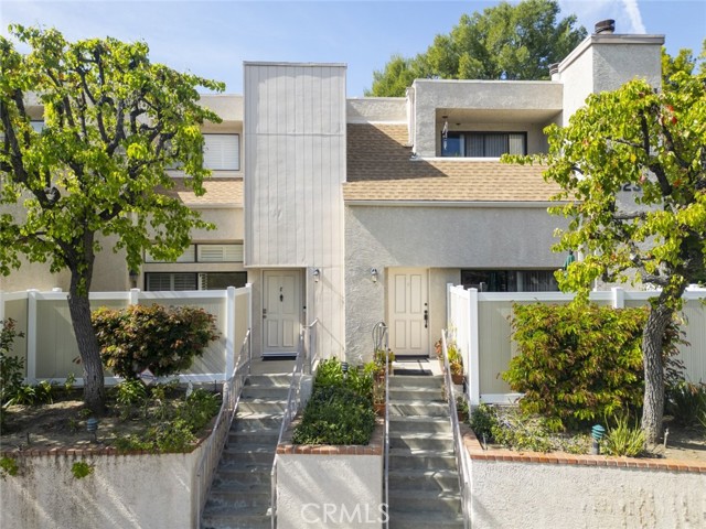 Detail Gallery Image 41 of 43 For 15235 Magnolia Bld #E,  Sherman Oaks,  CA 91403 - 3 Beds | 3 Baths