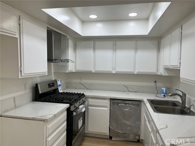 14610 Erwin Street, Van Nuys CA: https://media.crmls.org/medias/7e5a3675-6f7c-4f29-b280-f2f2699621d4.jpg