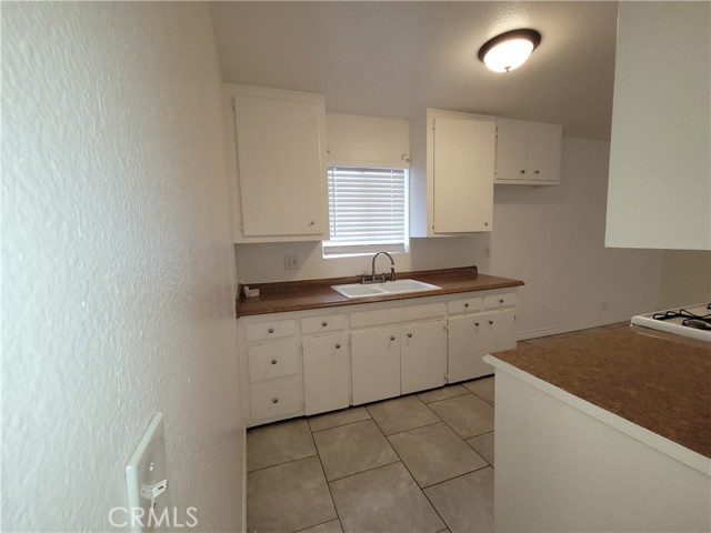 26853 9th Street, Highland CA: https://media.crmls.org/medias/7e5a3d70-ecdc-4bae-baa5-130899344192.jpg