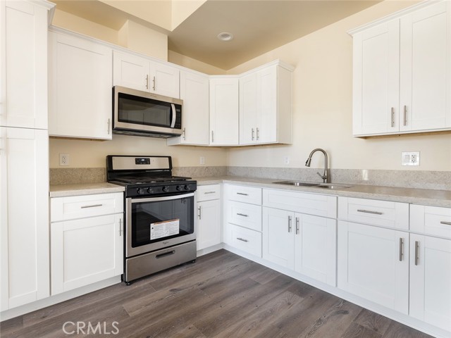 20712 S Western Avenue, Torrance CA: https://media.crmls.org/medias/7e5a5542-6367-44ec-b596-4449066e0ee8.jpg