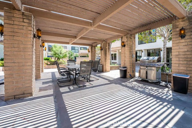 12300 Montecito Road, Seal Beach CA: https://media.crmls.org/medias/7e5a66ca-4ac9-4770-8a83-c3d25b71661b.jpg