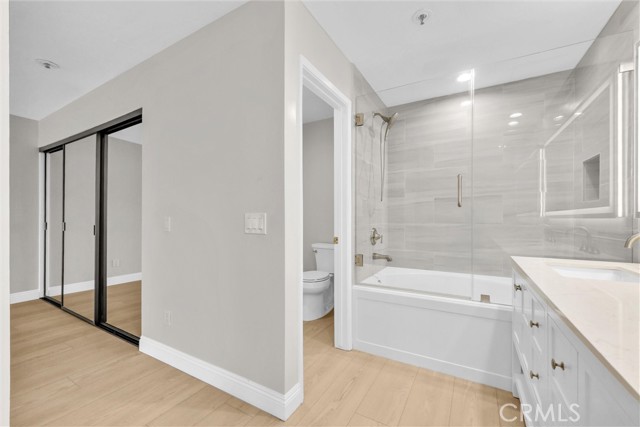 Image 21 of 30 For 220 Nice  110