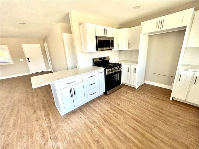 6698 Mesquite Drive, 29 Palms CA: https://media.crmls.org/medias/7e5b946b-eb97-4dc0-8411-c38c8e4946bd.jpg