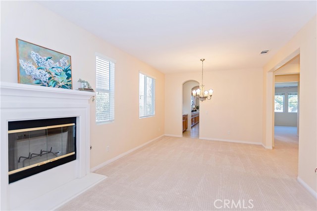 Detail Gallery Image 5 of 57 For 3607 Mountain Shadows Ct, Palmdale,  CA 93551 - 3 Beds | 3 Baths