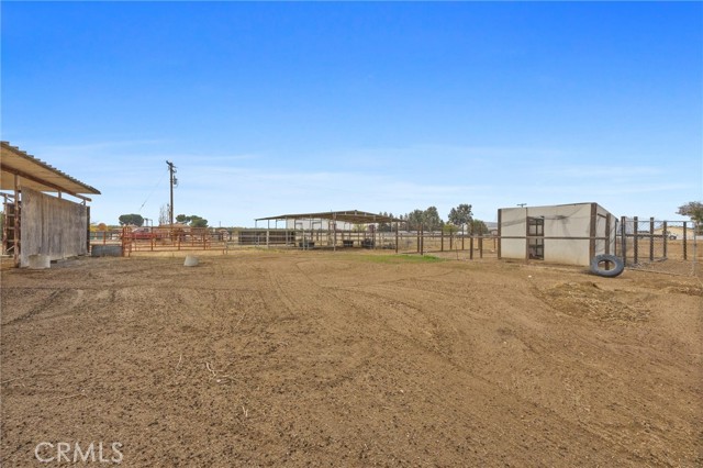 Detail Gallery Image 50 of 54 For 23040 Snow Rd, Bakersfield,  CA 93314 - 3 Beds | 2/1 Baths