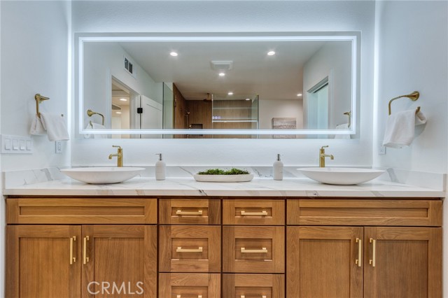 Detail Gallery Image 57 of 74 For 11919 Mayfield, Los Angeles,  CA 90049 - 3 Beds | 3 Baths