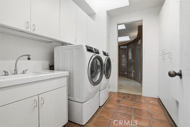 Detail Gallery Image 27 of 44 For 860 Skyline Dr, San Luis Obispo,  CA 93405 - 3 Beds | 3/1 Baths