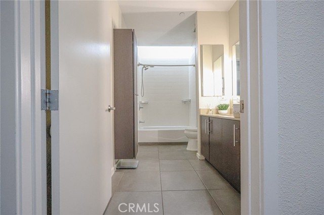Detail Gallery Image 17 of 75 For 133 the Promenade #334,  Long Beach,  CA 90802 - 1 Beds | 1 Baths