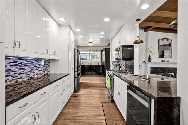 Detail Gallery Image 6 of 48 For 914 N Sacramento, Orange,  CA 92867 - 4 Beds | 3 Baths