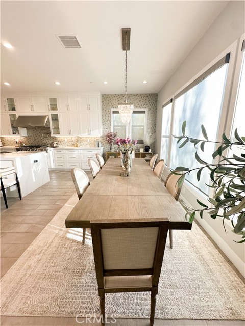 Detail Gallery Image 12 of 48 For 12039 Estrella Pl, Porter Ranch,  CA 91326 - 5 Beds | 5 Baths