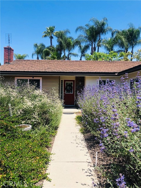 Detail Gallery Image 2 of 20 For 424 Red Cloud Dr, Diamond Bar,  CA 91765 - 3 Beds | 2 Baths