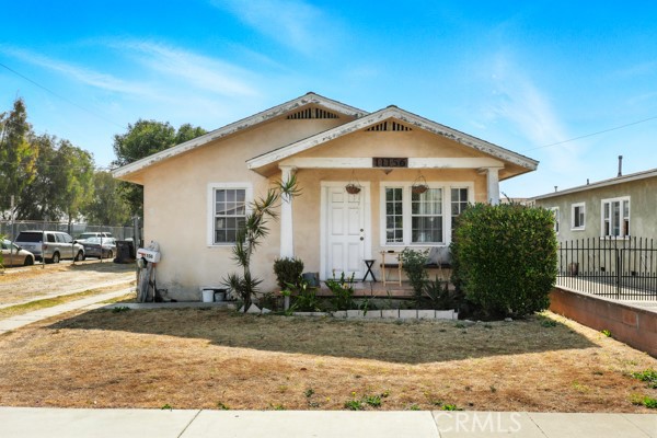 Detail Gallery Image 1 of 6 For 11156 S Grevillea Ave, Hawthorne,  CA 90304 - – Beds | – Baths