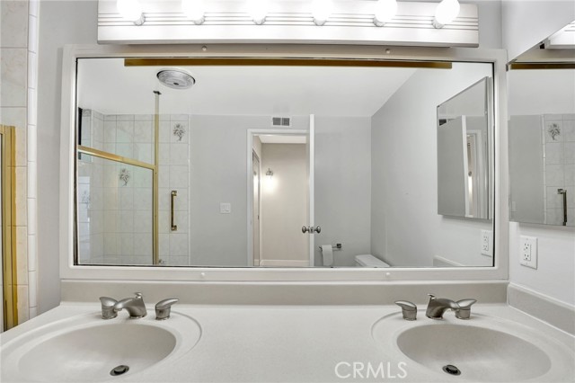 10938 Remmet Avenue, Chatsworth CA: https://media.crmls.org/medias/7e610148-5edd-44d5-b9f7-e9398bd12d0e.jpg