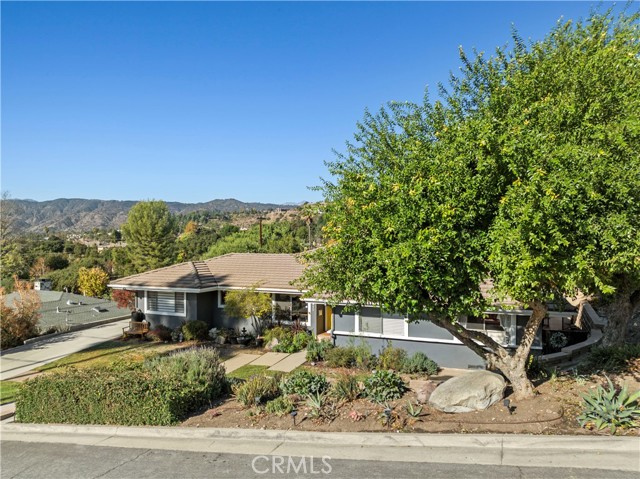 Detail Gallery Image 52 of 72 For 2339 Valcourt Ln, Glendora,  CA 91741 - 4 Beds | 3 Baths