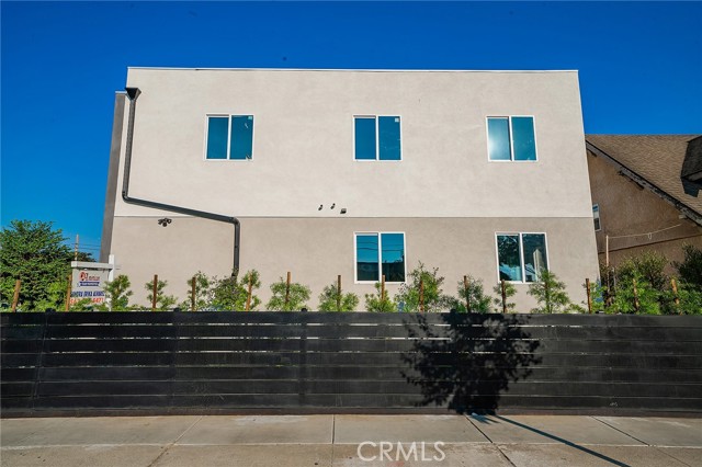 1348 41st Place, Los Angeles, California 90037, ,Multi-Family,For Sale,41st,CV24009391