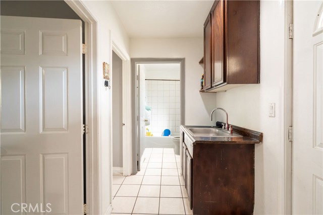 Detail Gallery Image 19 of 23 For 11044 Borden Avenue, Pacoima,  CA 91331 - 7 Beds | 4 Baths