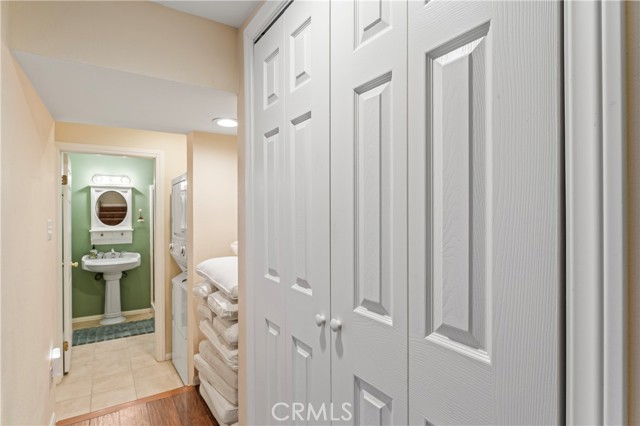 Detail Gallery Image 19 of 40 For 1285 Yukon Dr, Lake Arrowhead,  CA 92352 - 3 Beds | 2/1 Baths