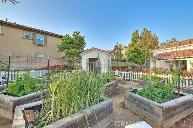 831 Wintergreen Way, Upland CA: https://media.crmls.org/medias/7e63fc24-e163-40f4-a389-29641e311724.jpg