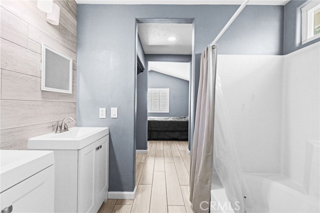 Detail Gallery Image 32 of 59 For 823 Pathfinder Way, Corona,  CA 92878 - 3 Beds | 2/1 Baths