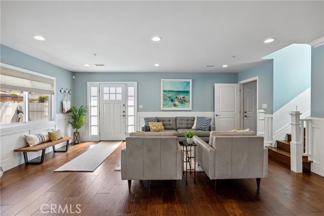 523 Juanita Avenue, Redondo Beach, California 90277, 5 Bedrooms Bedrooms, ,2 BathroomsBathrooms,Residential,Sold,Juanita,SB22083866
