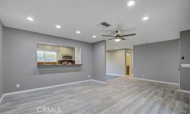 Detail Gallery Image 4 of 10 For 1202 Sunset Ave, Pasadena,  CA 91103 - 3 Beds | 2 Baths