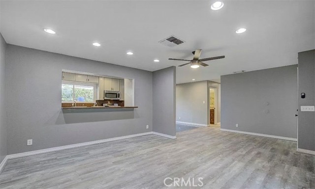 Detail Gallery Image 4 of 10 For 1202 Sunset Ave, Pasadena,  CA 91103 - 3 Beds | 2 Baths