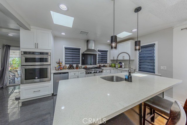 4712 Townsend Avenue, Los Angeles CA: https://media.crmls.org/medias/7e66d2a0-5bda-4bff-aebb-f0a3f8580464.jpg