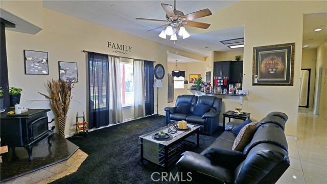 Detail Gallery Image 8 of 32 For 7445 Cedar, Phelan,  CA 92371 - 5 Beds | 3 Baths