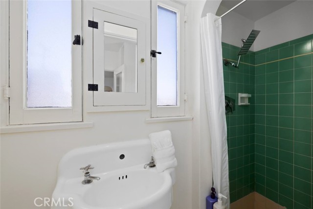 15803 E Victoria Ave., La Puente CA: https://media.crmls.org/medias/7e67b14b-1c8c-4f50-8328-f482f97b67be.jpg