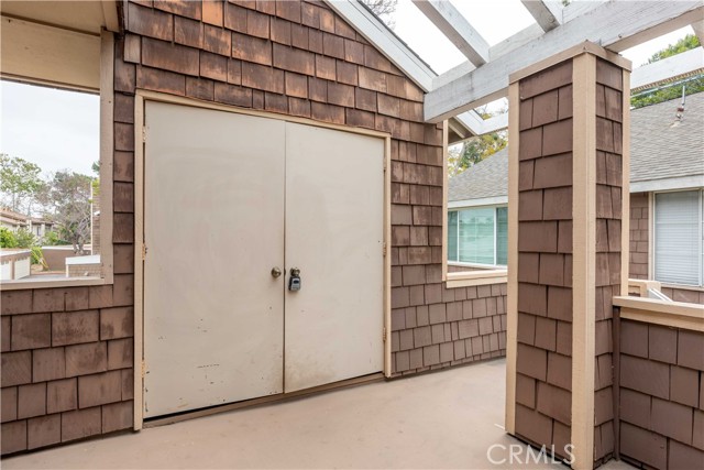 property-img