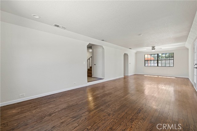 13620 Pales, Agua Dulce CA: https://media.crmls.org/medias/7e68c3e9-d541-4080-9e3a-522169b37c31.jpg