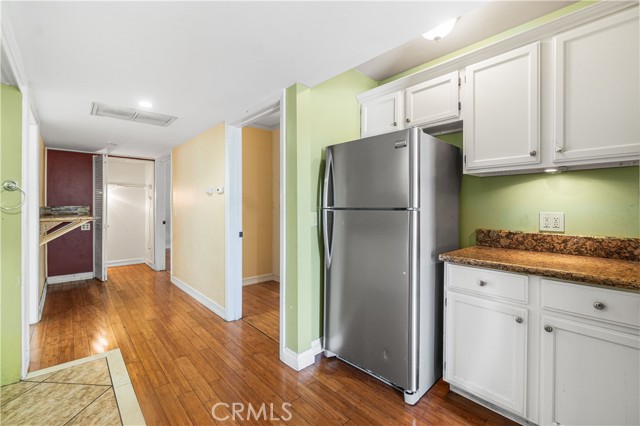 1731 E Wardlow Road, Long Beach CA: https://media.crmls.org/medias/7e690b2d-e1bc-46cd-8893-8d07a134ac9c.jpg