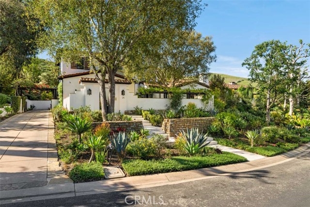 Detail Gallery Image 66 of 74 For 25 Golden Eagle, Irvine,  CA 92603 - 6 Beds | 6/1 Baths