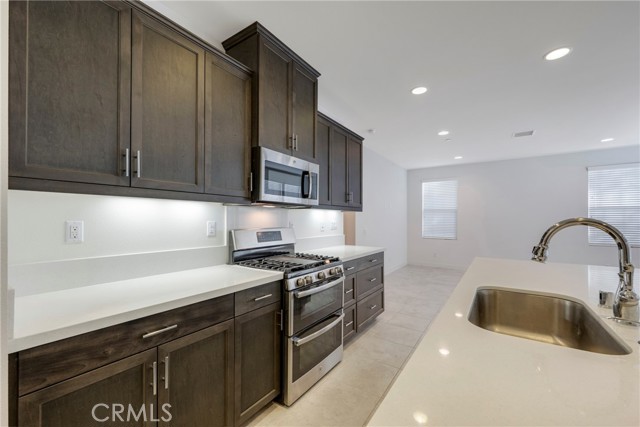 Detail Gallery Image 21 of 44 For 4387 Avocado Grove Ln, Yorba Linda,  CA 92886 - 4 Beds | 3 Baths