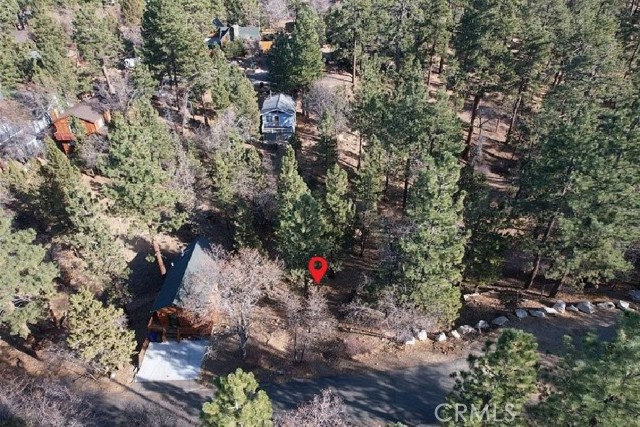 899 Kern Avenue, Sugarloaf CA: https://media.crmls.org/medias/7e6a9f03-b804-4bb7-86ee-c6b86b0da425.jpg