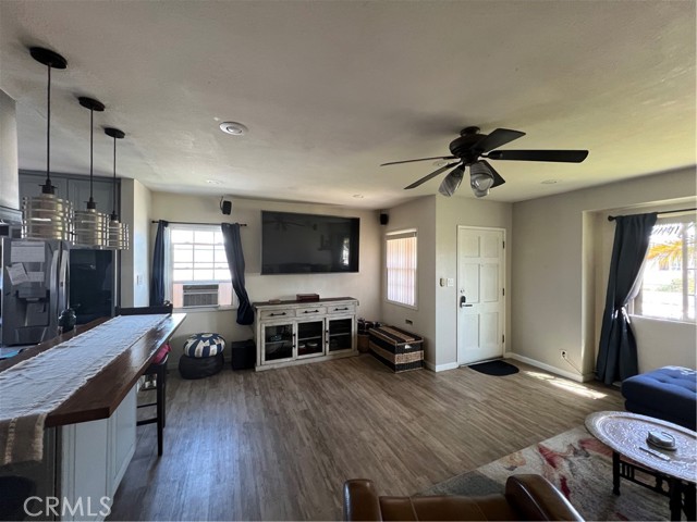 10709 Wheelock Circle, Whittier CA: https://media.crmls.org/medias/7e6aac28-bed1-478e-b688-88d3572b8555.jpg