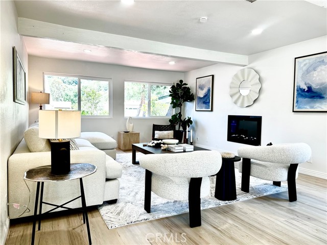 Detail Gallery Image 9 of 27 For 2610 King Way, Claremont,  CA 91711 - 3 Beds | 2 Baths